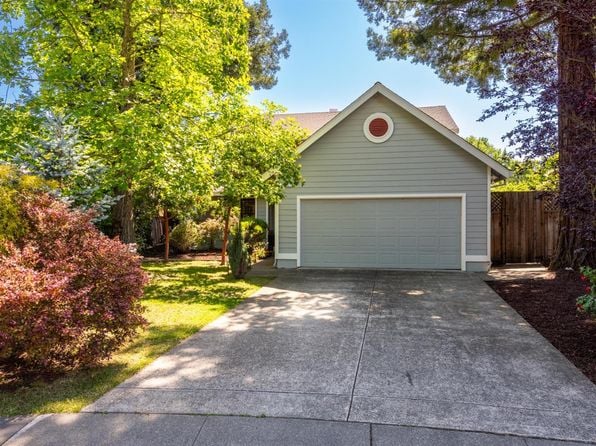 3 Voss Park Circle - Photo 1