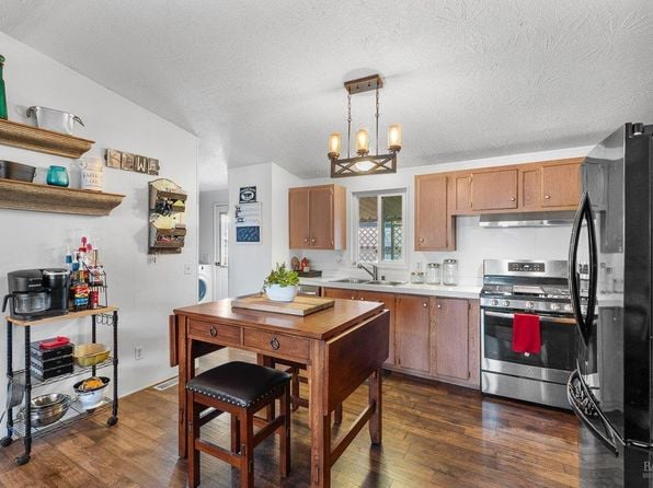 1138 Broadleaf Lane - Photo 1