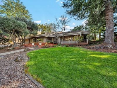 523 Westgate Drive - Photo 1