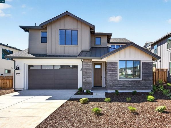 2237 Vandeleur Dr - Photo 1
