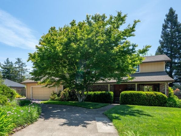 578 Caber Drive - Photo 1