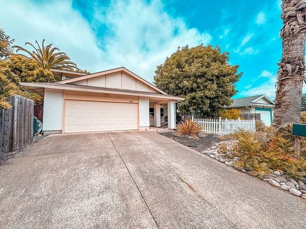601 Appaloosa Dr - Photo 1