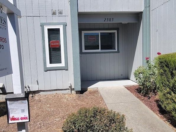 2305 Cross Avenue - Photo 1