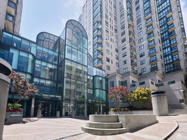 1 Daniel Burnham Court #816 - Photo 1