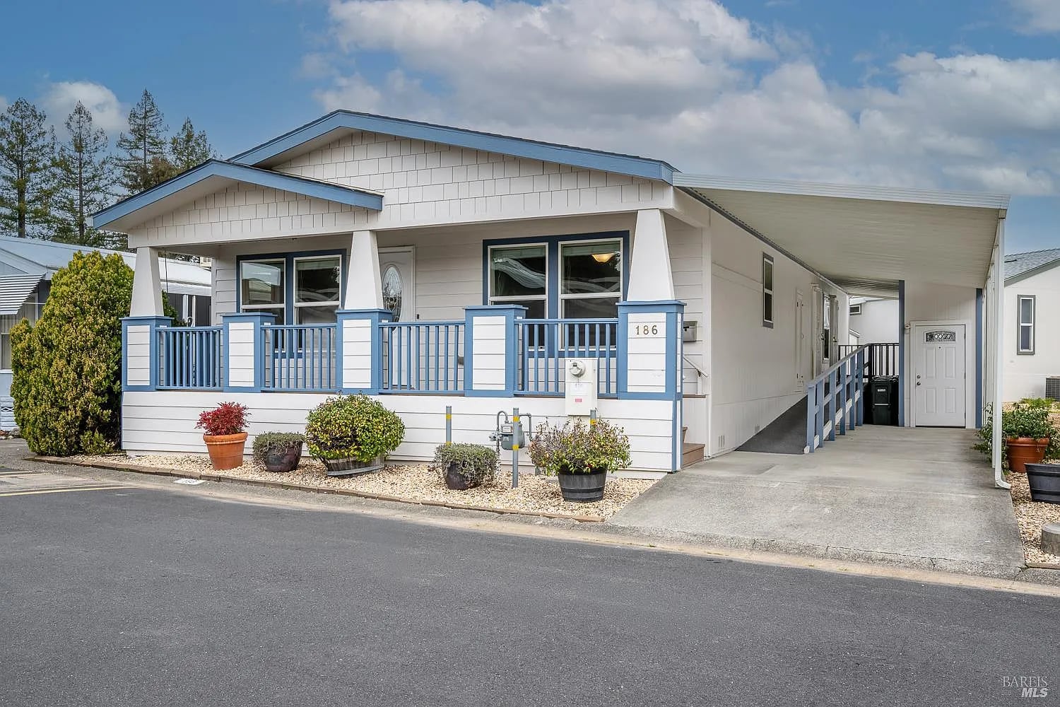 186 Redwing Drive - Photo 1