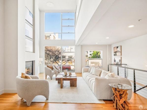 142 Russ St APT 4 - Photo 1