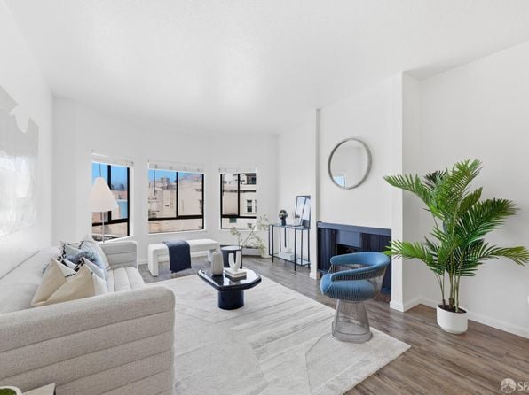 1461 Broadway APT 405 - Photo 1