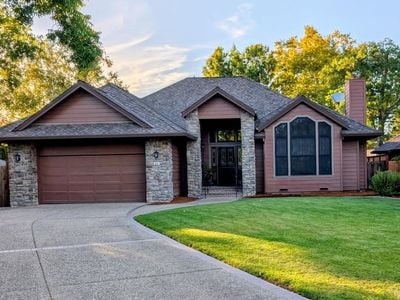 1005 Ray Court - Photo 1