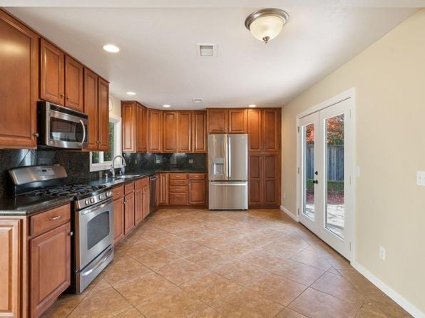 824 Prince Avenue - Photo 1