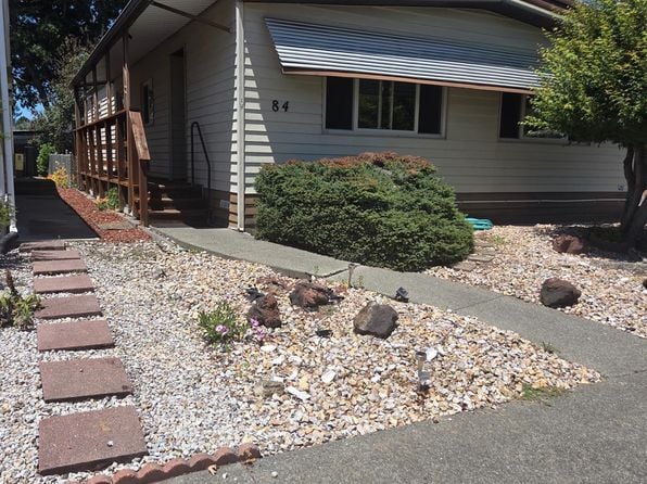 84 Westgate Circle - Photo 1