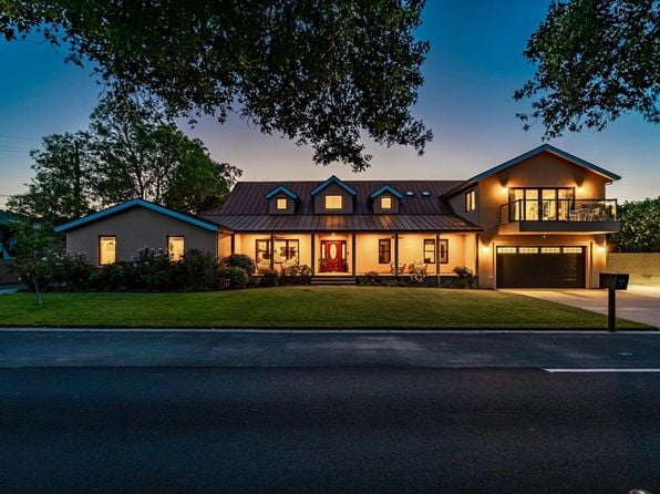 466 Pratt Avenue - Photo 1