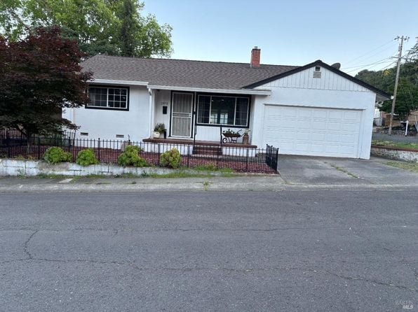 2973 Sunrise Drive - Photo 1