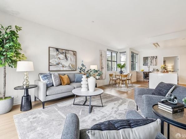 451 Donahue St Unit 318 - Photo 1