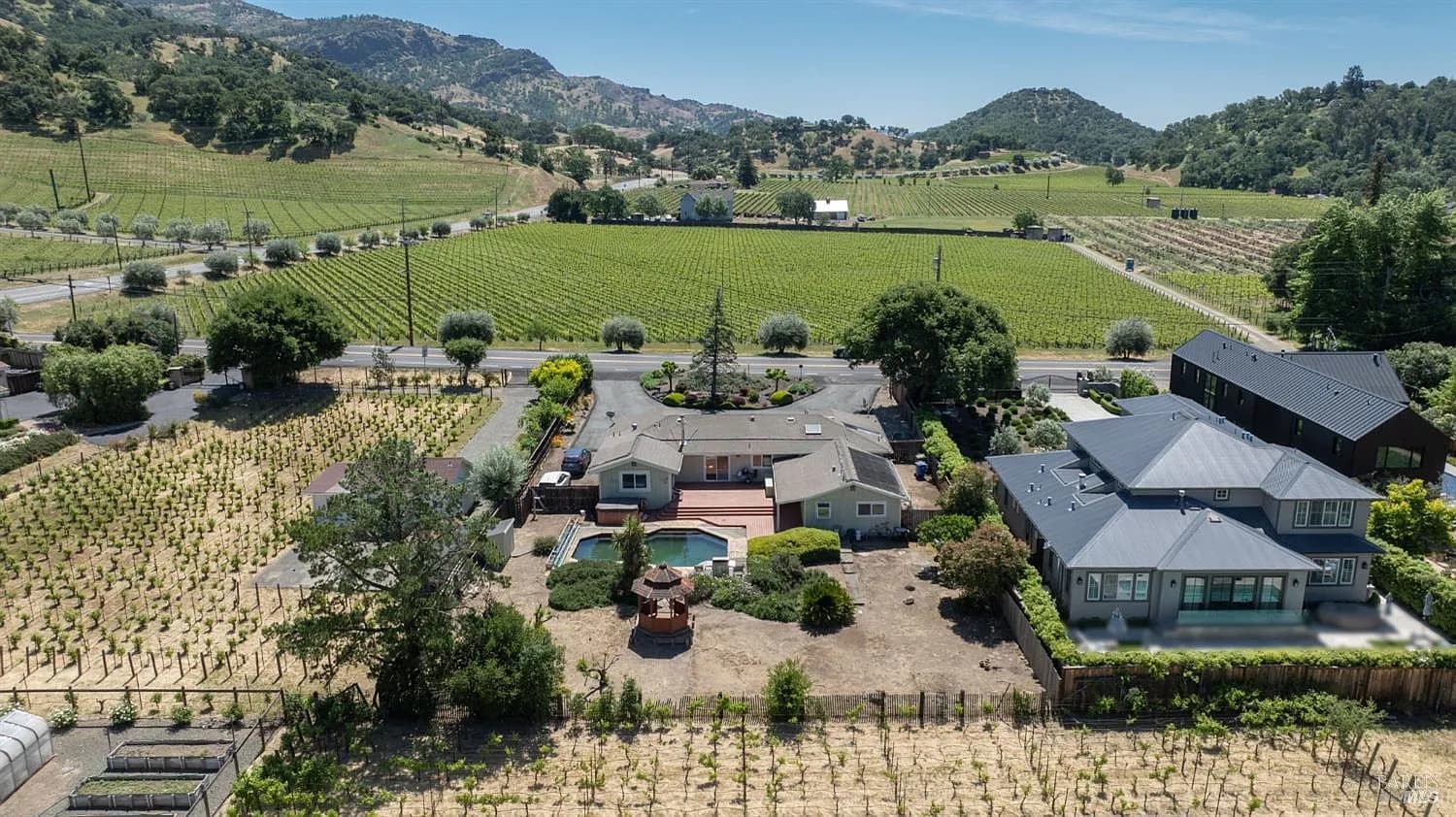 1550 Yountville Cross Road - Photo 1