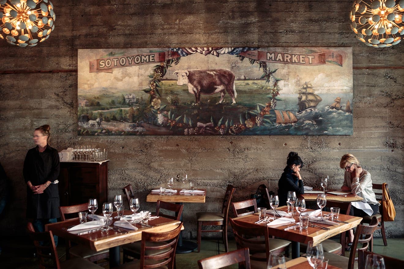 Elegant Dining Experience